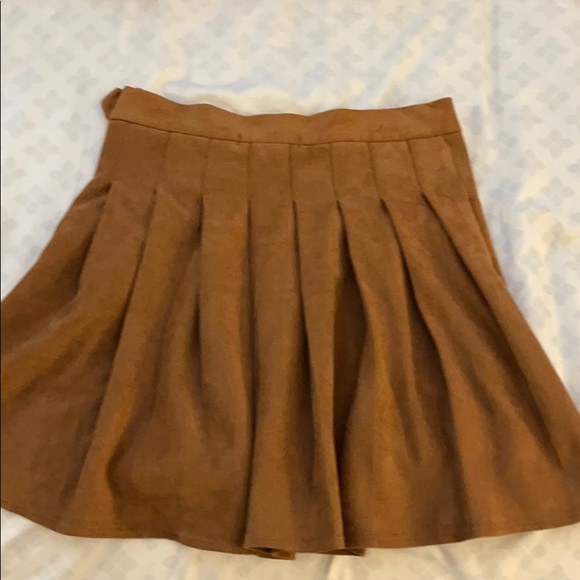 Brown skirt - Picture 2 of 2